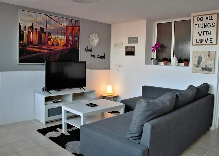 A Tan Solo 2 Minutos De La Playa