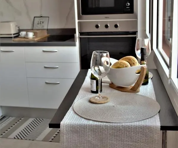 A Tan Solo 2 Minutos De La Playa